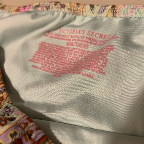 VS knockout bikini - Picture 6 of 6